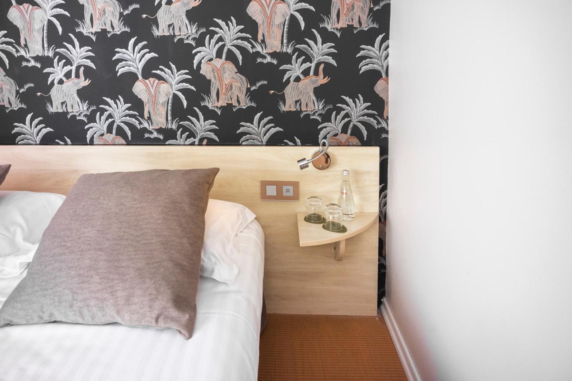 Le Carre D'Alethius Logis Hotel Restaurant Charmes-sur-Rhone Zewnętrze zdjęcie