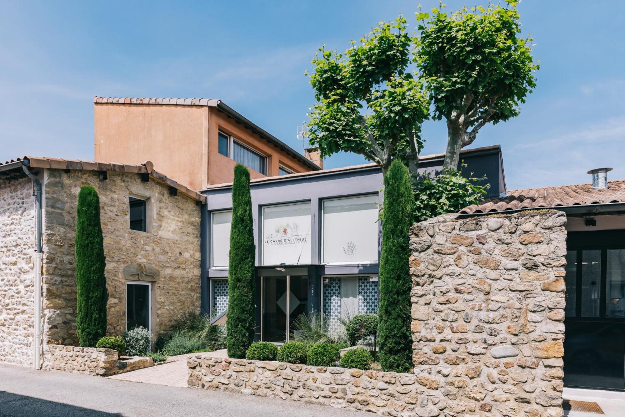 Le Carre D'Alethius Logis Hotel Restaurant Charmes-sur-Rhone Zewnętrze zdjęcie