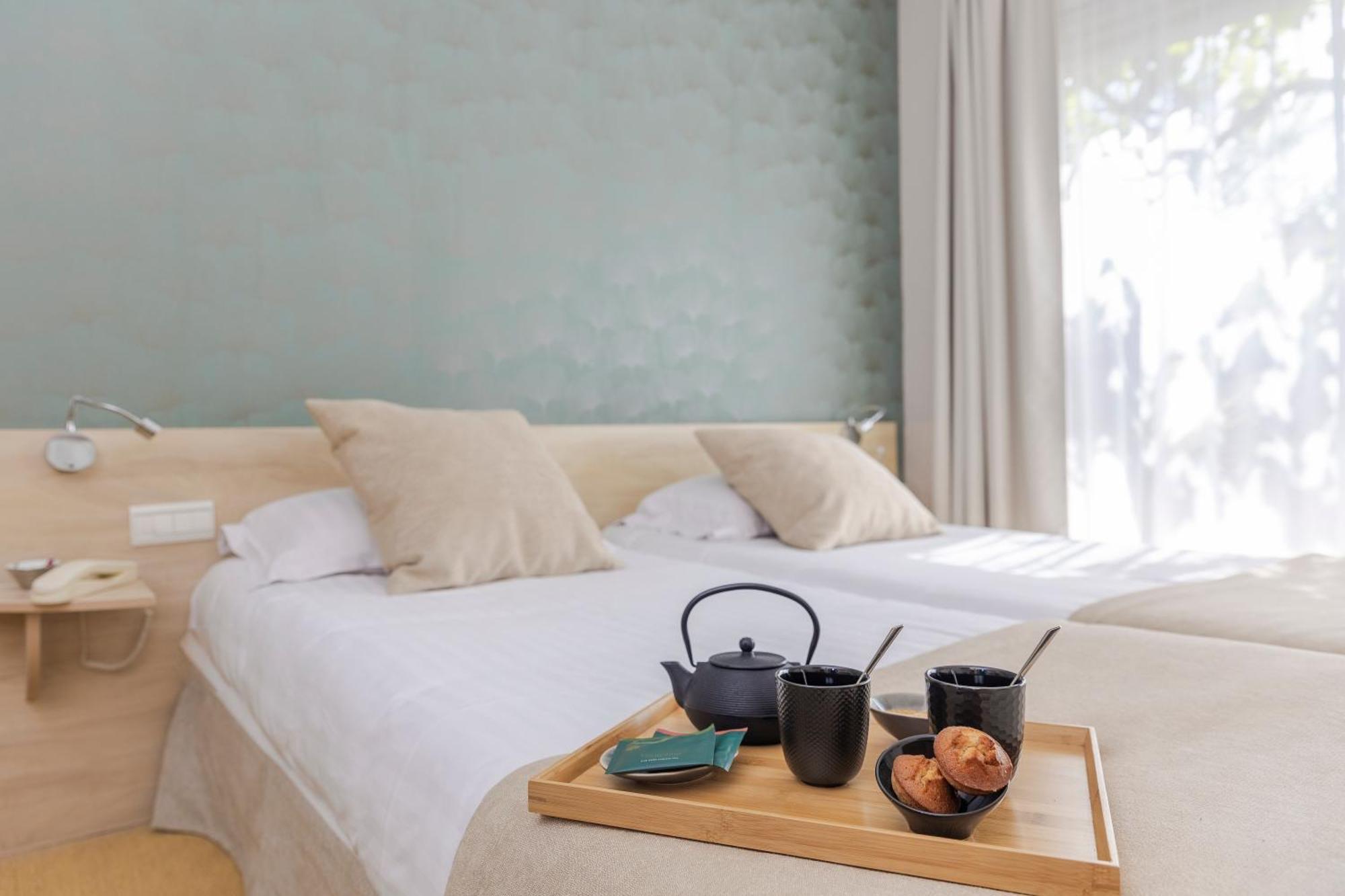 Le Carre D'Alethius Logis Hotel Restaurant Charmes-sur-Rhone Zewnętrze zdjęcie