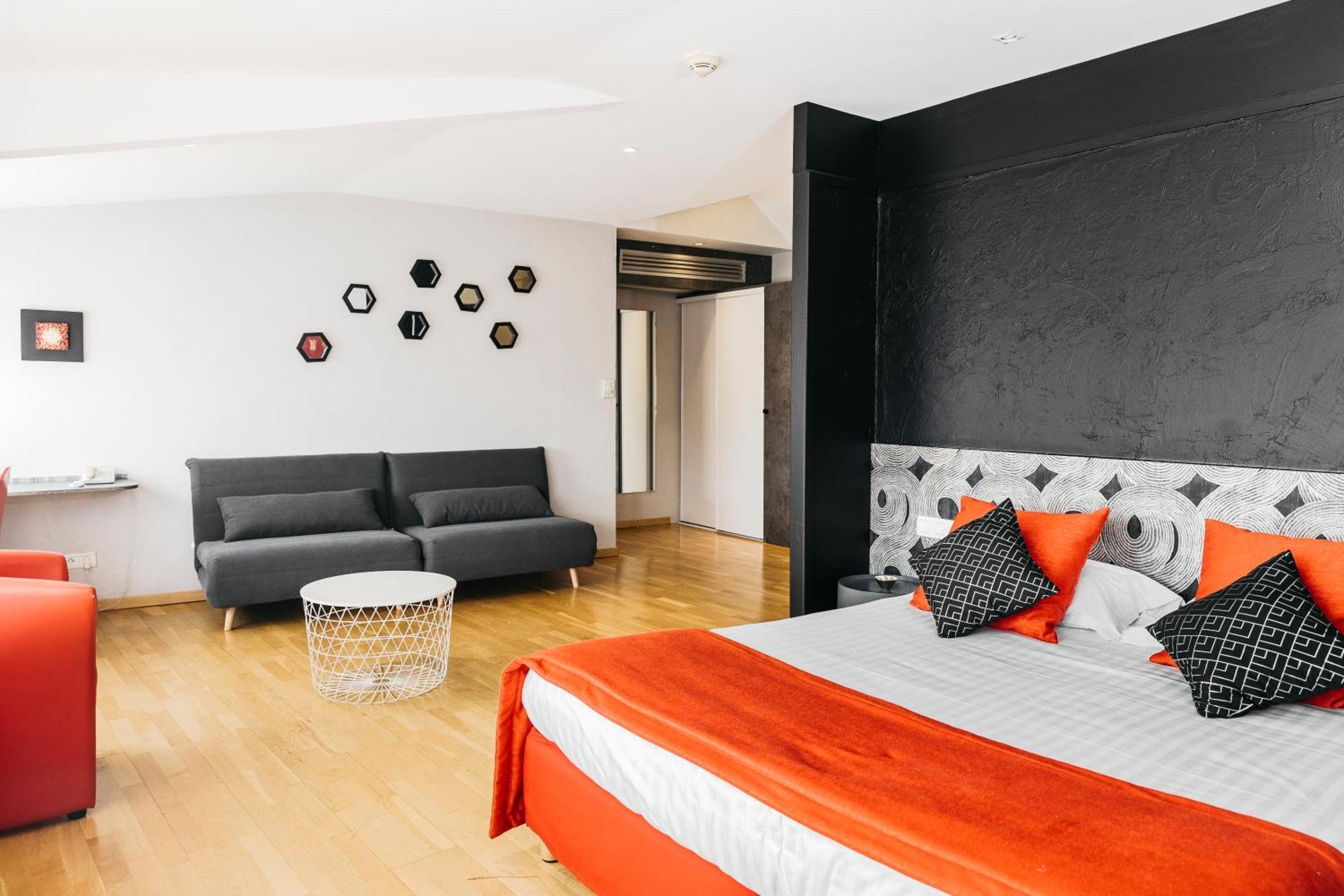 Le Carre D'Alethius Logis Hotel Restaurant Charmes-sur-Rhone Zewnętrze zdjęcie