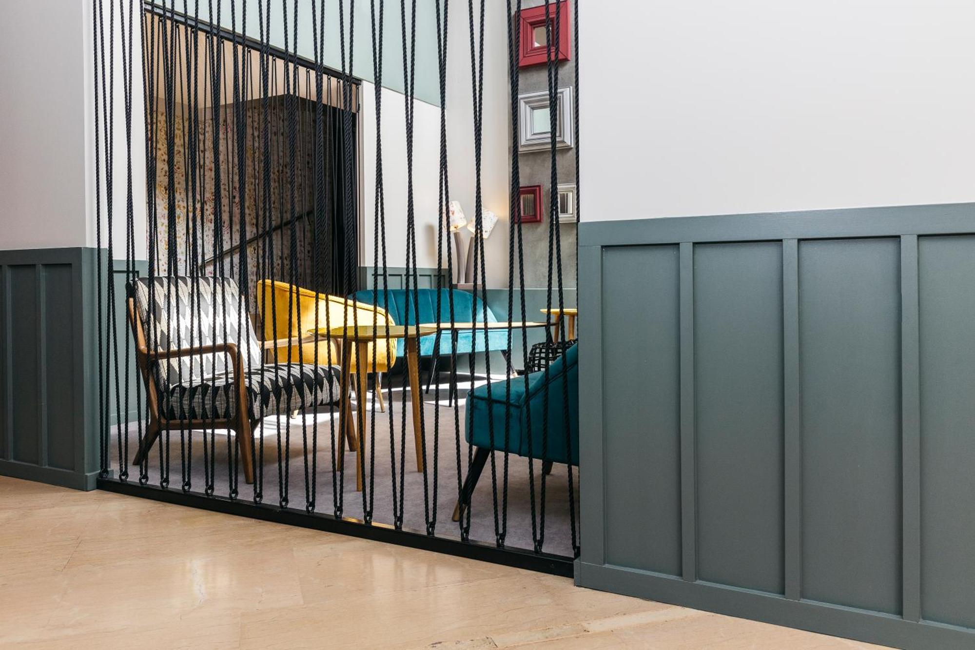 Le Carre D'Alethius Logis Hotel Restaurant Charmes-sur-Rhone Zewnętrze zdjęcie