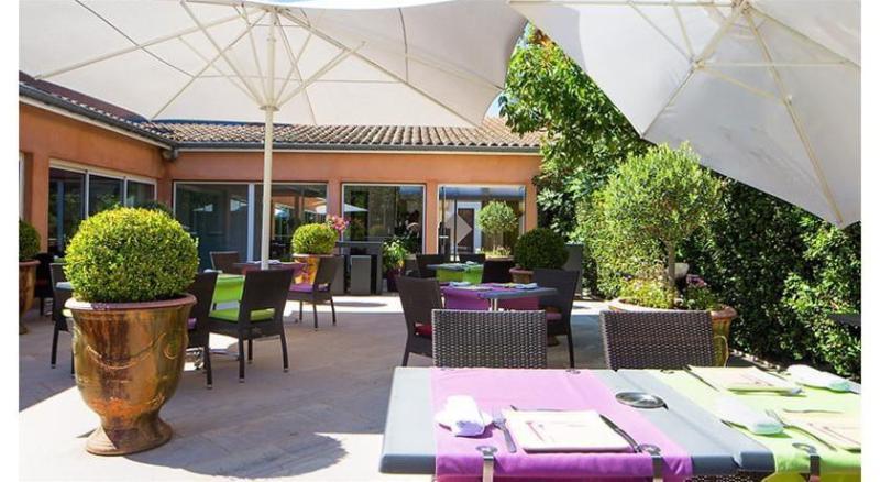 Le Carre D'Alethius Logis Hotel Restaurant Charmes-sur-Rhone Zewnętrze zdjęcie